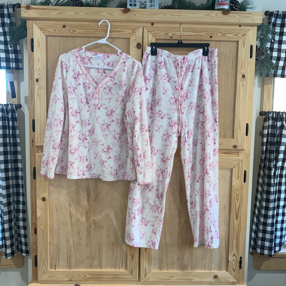 Adonna pink floral plush fleece pajama set size L